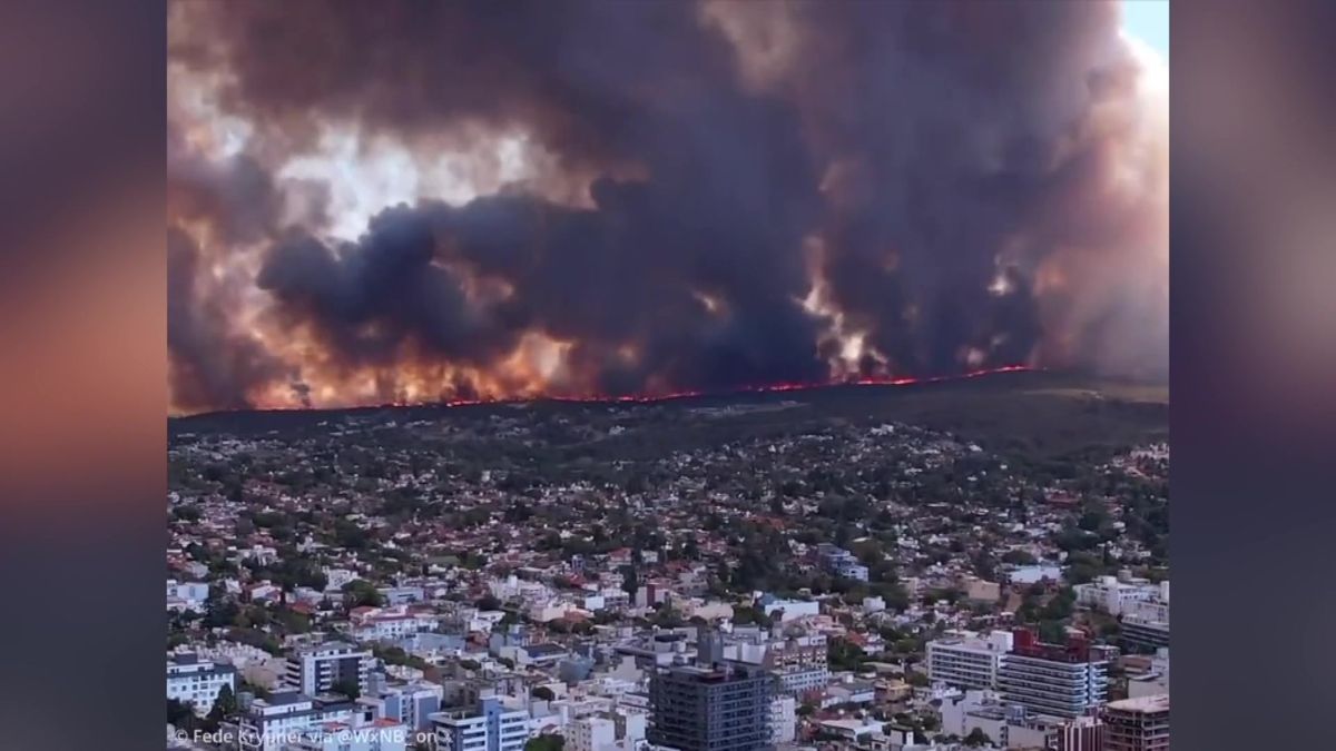 Video: Hoří celý horizont. Argentinu trápí mohutné požáry